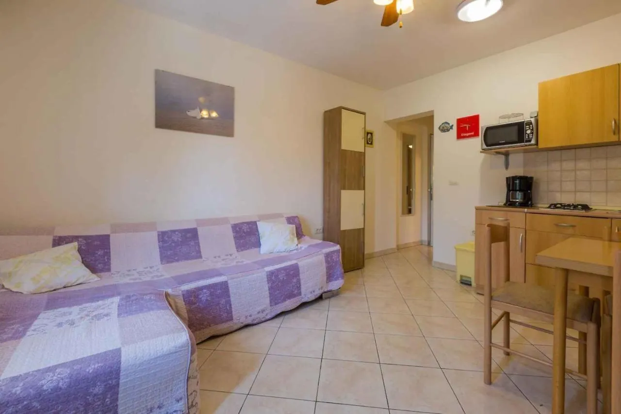 One-Bedroom Apartment Crikvenica 47 Dramalj Croatia