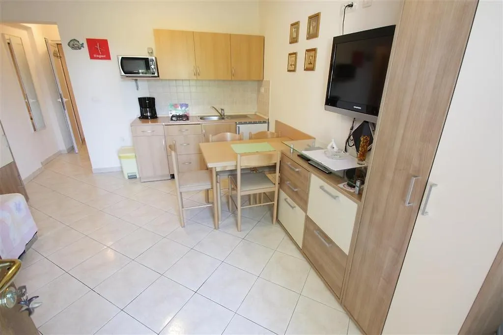 One-Bedroom Apartment Crikvenica 47 Dramalj