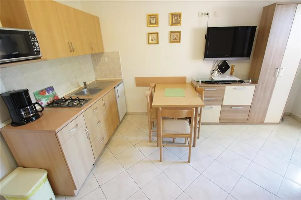 One-Bedroom Apartment Crikvenica 47 Dramalj