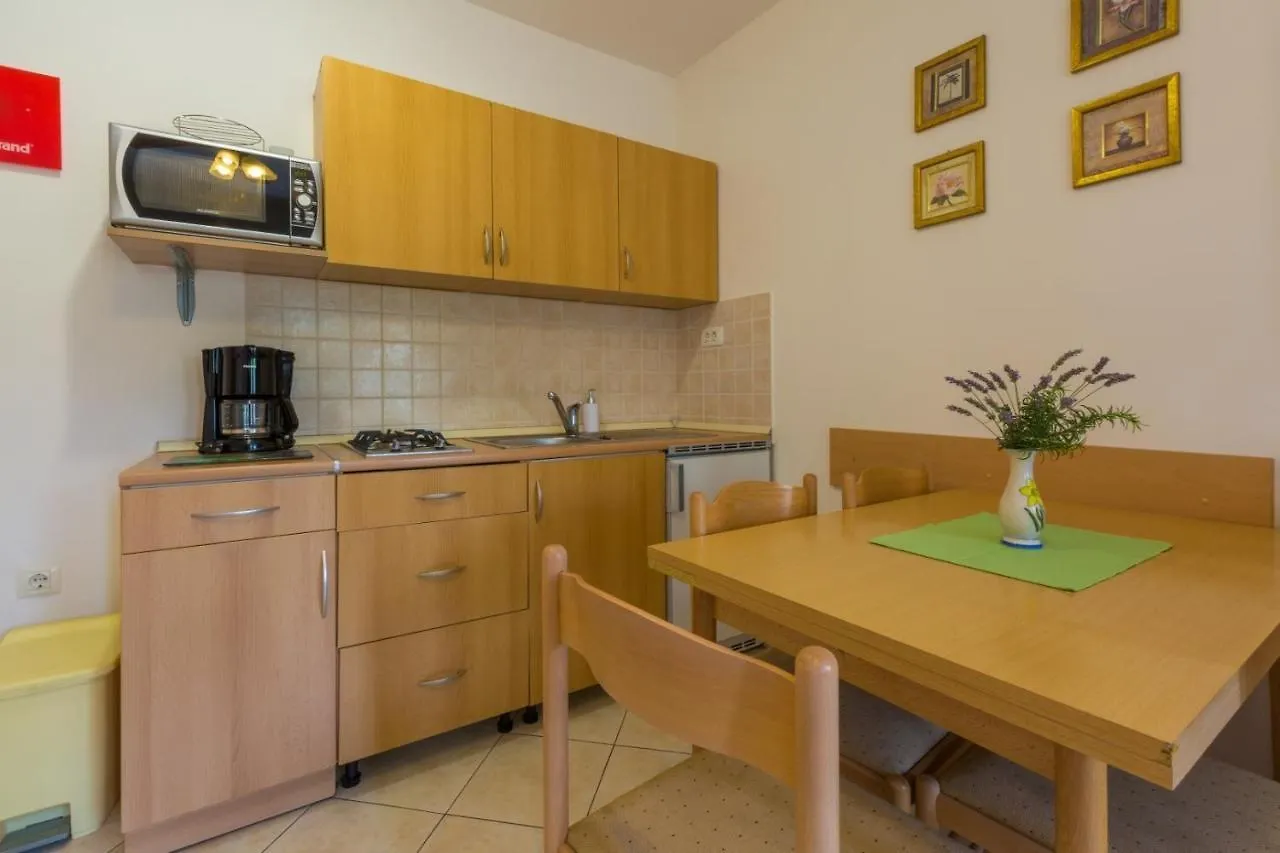 One-Bedroom Apartment Crikvenica 47 Dramalj