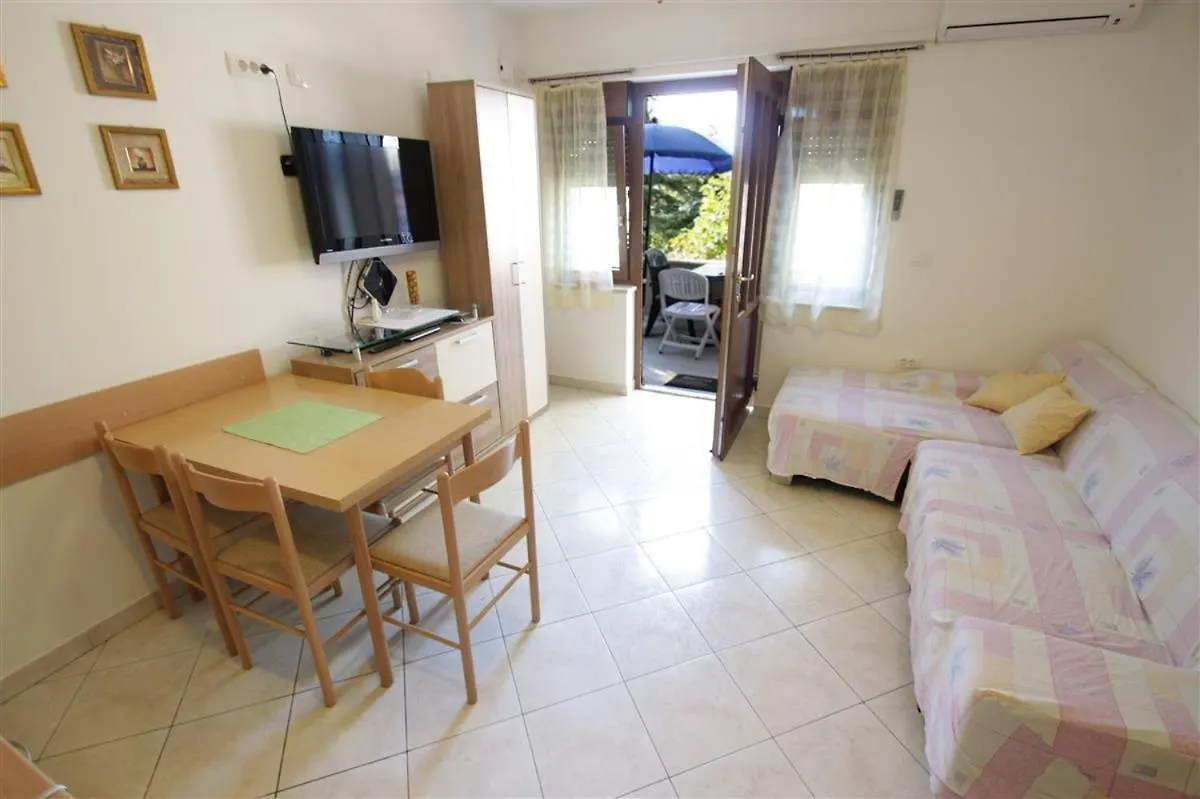 One-Bedroom Apartment Crikvenica 47 Dramalj